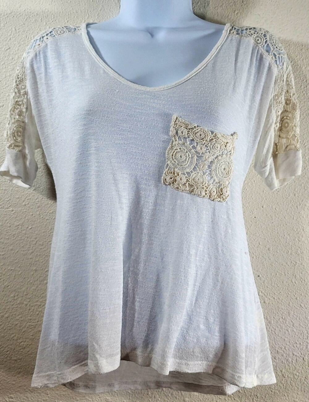 Monteau Beige Cream Slub Knit Crochet Lace Shoulders Top Small Lightweight Soft